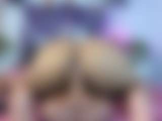 miakitye's Live Sex Cam Show