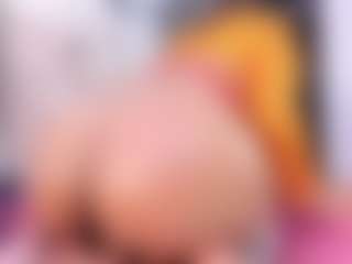 miakitye's Live Sex Cam Show