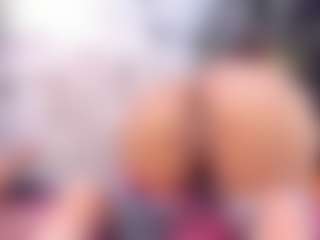 miakitye's Live Sex Cam Show