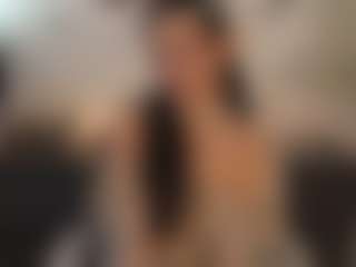 Live cam show with MiaPerry - Fingering on madthumbs