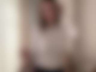 PollyDekeyzer's Live Sex Cam Show