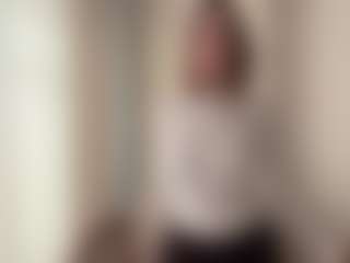 PollyDekeyzer's Live Sex Cam Show