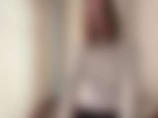 PollyDekeyzer's Live Sex Cam Show