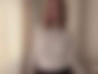 PollyDekeyzer's Live Sex Cam Show