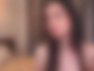 Live cam show with RosannaDregrich - Girlnextdoor on TeamSkeetLive