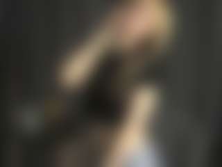Live cam show with RoxyStroh - Blonde Hair on Camsoda