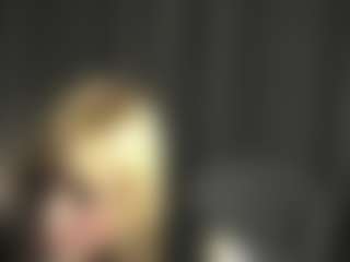 Live cam show with RoxyStroh - New Tattoos on WildCum
