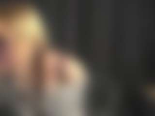 Live cam show with RoxyStroh - White on Camsoda