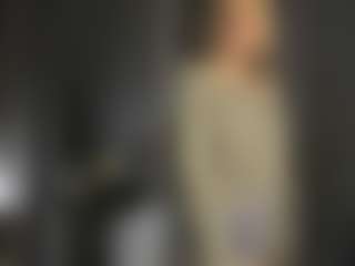 Live cam show with RoxyStroh - College on xplaylive.com
