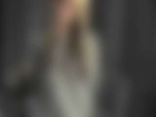 Live cam show with RoxyStroh - Facial Piercings on CamClone