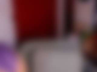 frecklesofcolors MILF webcam performer live streaming