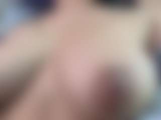 Live cam show with iris-moon - New Squirt on Camsoda