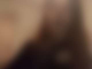 Live cam show with Emily - Pornstar Skinny on Dolls Live