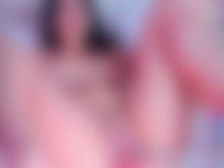 LuuCamell's Live Sex Cam Show