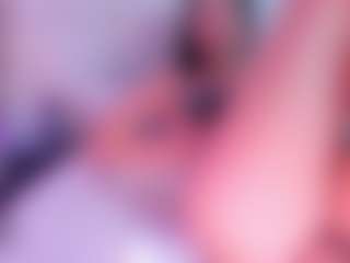 LuuCamell's Live Sex Cam Show