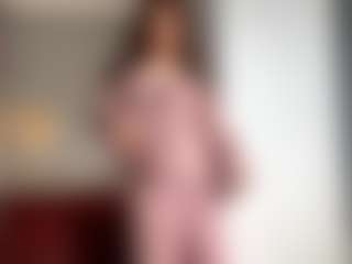 Live cam show with Nora - New Teen (18+) on Camsoda