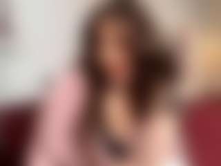 Live cam show with Nora - Average on CamClone