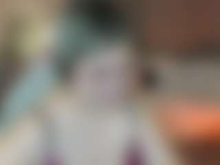 Live cam show with Ella-Clark - Striptease MILF on CamwithHer