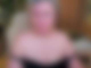 Live cam show with Ella-Clark - New Mature on Dare Cams