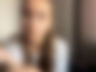 Mia's Live Sex Cam Show