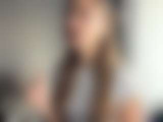 Mia's Live Sex Cam Show
