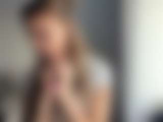 Mia's Live Sex Cam Show