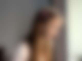Mia's Live Sex Cam Show