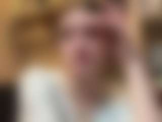 ZellaWolfenbarger's Live Sex Cam Show