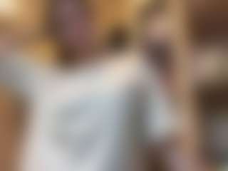 Live cam show with ZellaWolfenbarger - Sucking on Cam Slut