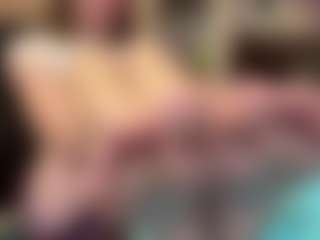 ZellaWolfenbarger's Live Sex Cam Show