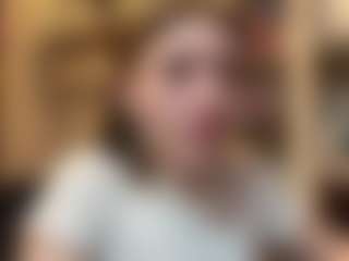 ZellaWolfenbarger's Live Sex Cam Show