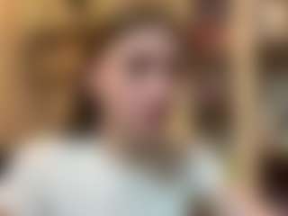 ZellaWolfenbarger's Live Sex Cam Show