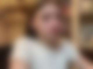 ZellaWolfenbarger's Live Sex Cam Show