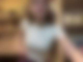 ZellaWolfenbarger's Live Sex Cam Show
