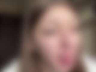 ZellaWolfenbarger's Live Sex Cam Show