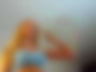Live cam show with Liza-Belle - Teen (18+) on xplaylive.com