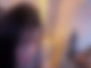 Live cam show with luna-venom-t - New Brown Eyes on CamwithHer