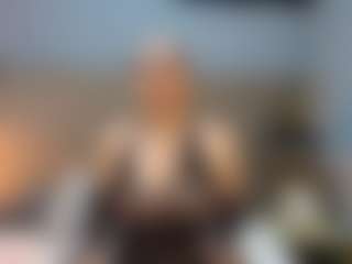 AlejandraMatture MILF webcam performer live streaming