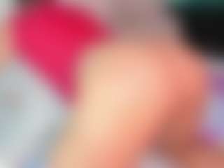 Live cam show with Kami-Nocturne - Drinking on Mixed Magazine Live