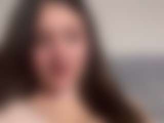 LilaKucharik's Live Sex Cam Show