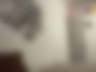 Live cam show with RaquelWaszak - Dress on CamClone