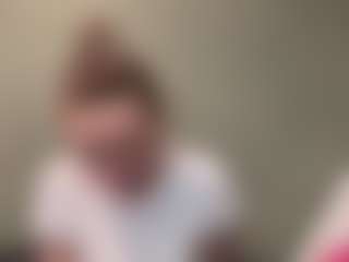 Live cam show with EvangelineAlquijay - Smoking on Dare Cams