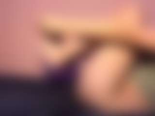 CrissyMachacek's Live Sex Cam Show