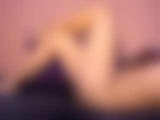 CrissyMachacek's Live Sex Cam Show