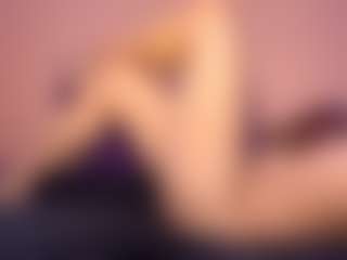 CrissyMachacek's Live Sex Cam Show