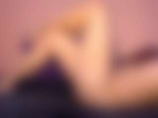 CrissyMachacek's Live Sex Cam Show