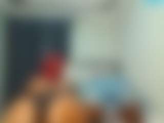 Live cam show with Digwantsyou - Squirt on Camsoda