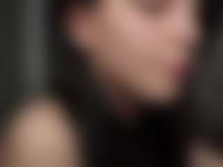 Live cam show with LikaBonita - Blue Eyes on Milfs Live