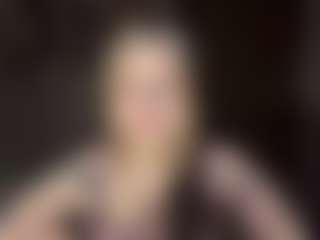 Live cam show with LynetteHuebschman - Blonde Hair on Fling VIP Chat