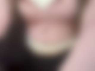 Live cam show with LynetteHuebschman - New Big Tits on CamwithHer